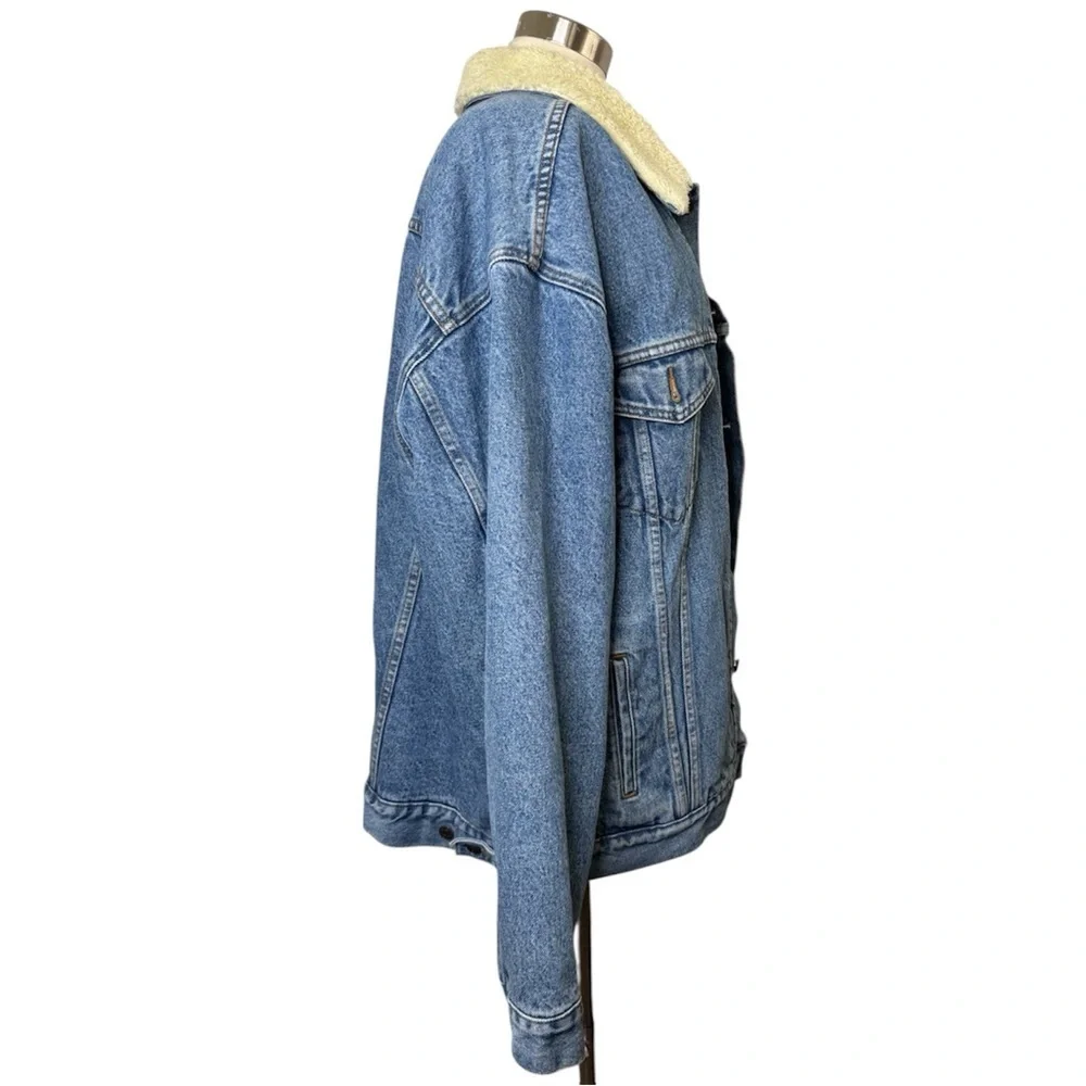 Levi's Vintage Relaxed Trucker Denim Jacket